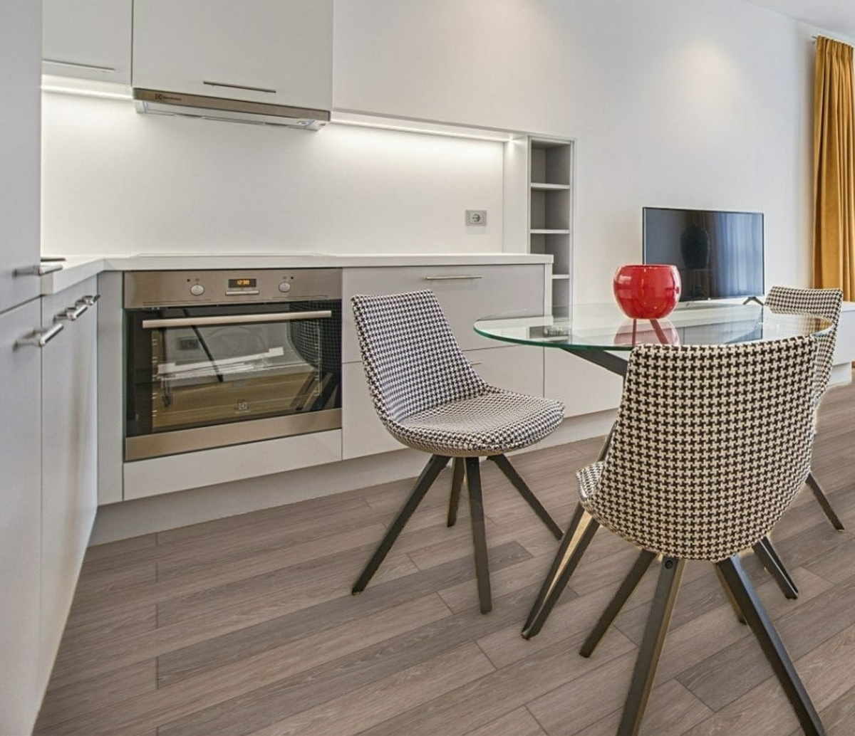 Vertu Canal Oak LVT Plank 6" x 36" x 3mm 20 mil wear layer (36 sf per CTN)